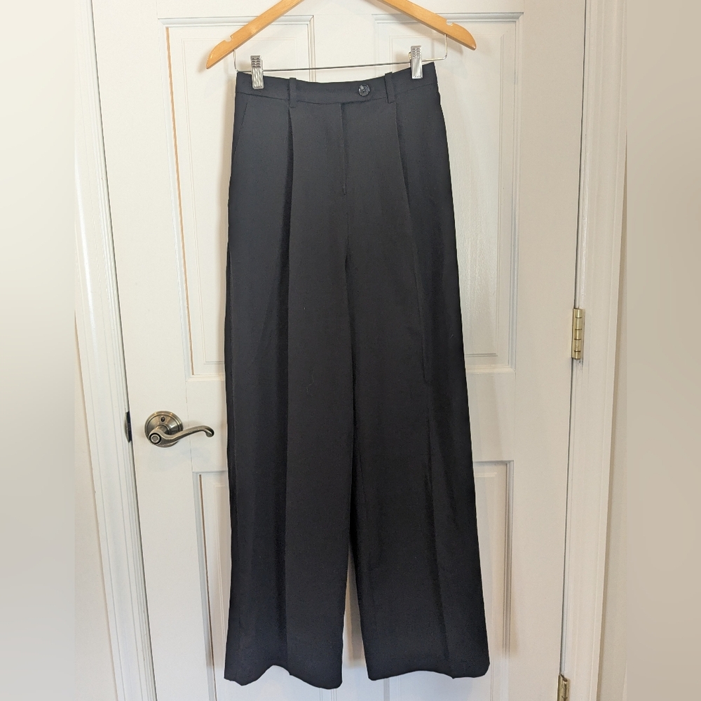H & M Wide Leg Pleated Women's Trousers, Size 2